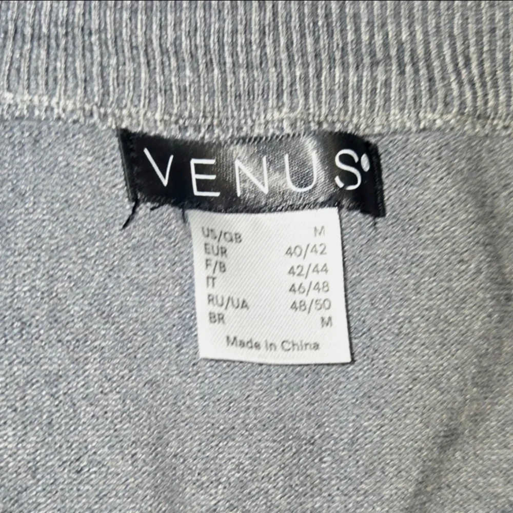 VENUS Gray Lace-Up Sweatshirt with Black Lace - Picture 3 of 3